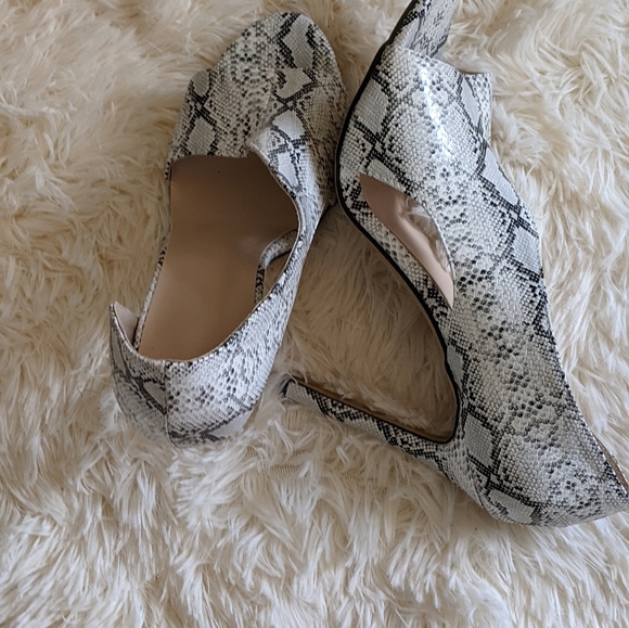 Snake skin heels - Picture 5 of 6